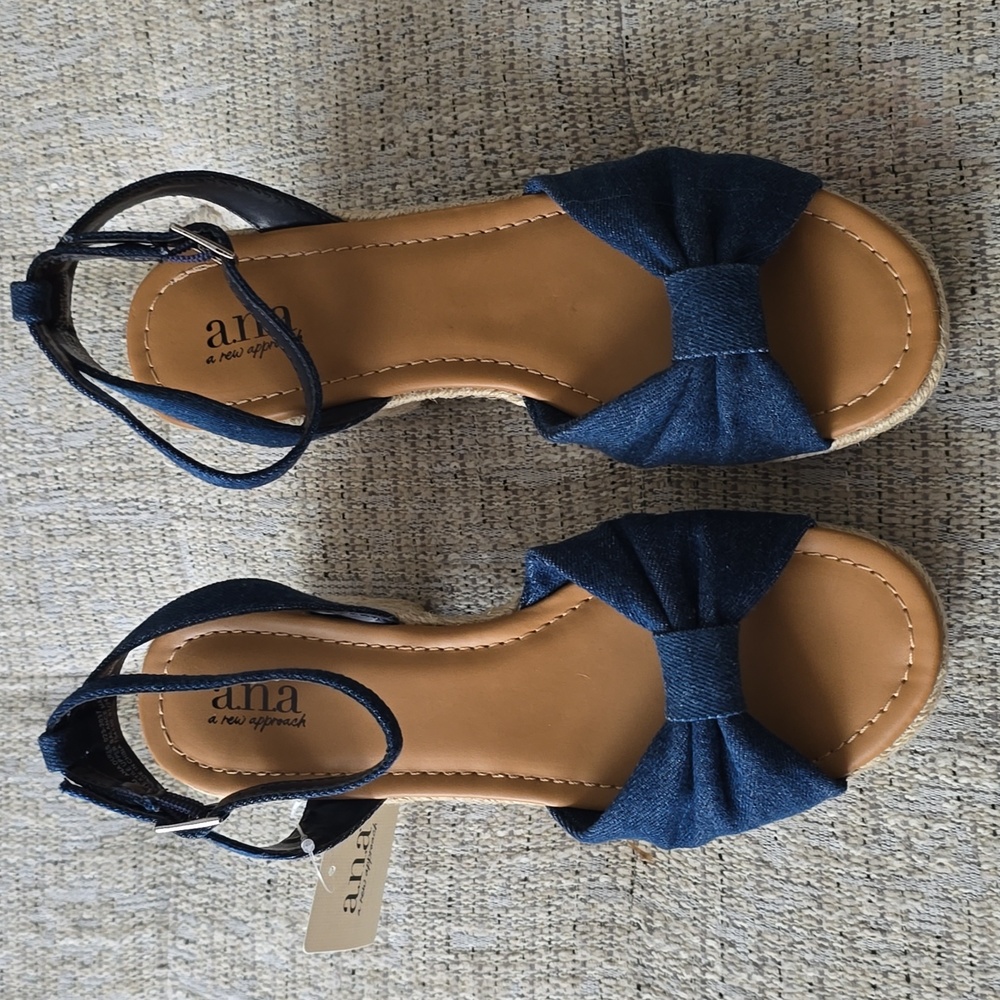 A.N.A BRAND WOMENS BLUE DENIM & TAN SUMMER SHOES WITH ADJUSTABLE ANKLE STRAP 7.5